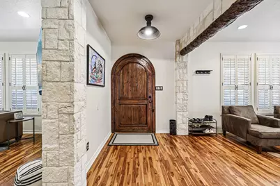 221 N Lucas Drive, Grapevine, TX 76051 - Photo 6