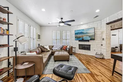 221 N Lucas Drive, Grapevine, TX 76051 - Photo 10