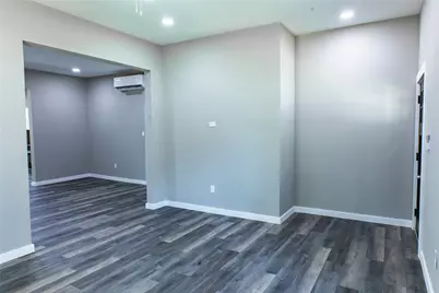 223 E Shreveport Street, Van Alstyne, TX 75495 - Photo 6