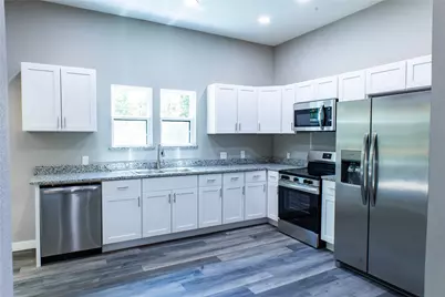 223 E Shreveport Street, Van Alstyne, TX 75495 - Photo 8
