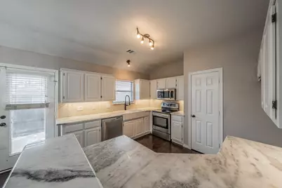 2225 Arbor Creek Drive, Carrollton, TX 75010 - Photo 8