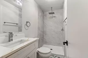 2711 N Locust St, Denton, TX 76209 - Photo 14