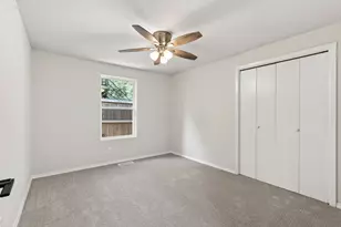 2711 N Locust St, Denton, TX 76209 - Photo 16