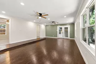 2711 N Locust St, Denton, TX 76209 - Photo 6