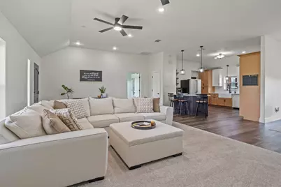 10486 Pheasant Run, Justin, TX 76247 - Photo 12