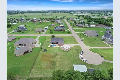 10486 Pheasant Run, Justin, TX 76247 - Photo 36
