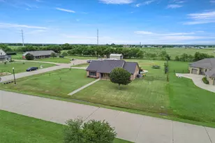 10486 Pheasant Run, Justin, TX 76247 - Photo 32