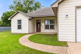 263 E Cougar Ln, China Spring, TX 76633 - Photo 6