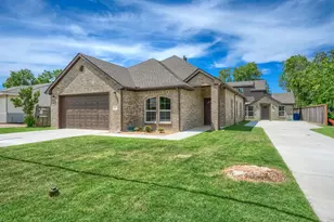 321 Fagg Dr, Lewisville, TX 75057 - Photo 1