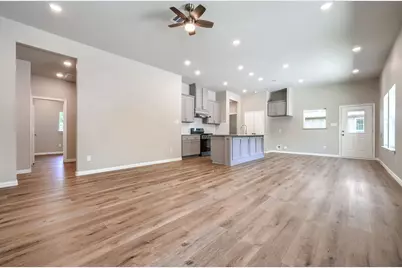 321 Fagg Drive, Lewisville, TX 75057 - Photo 4
