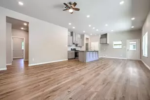 321 Fagg Dr, Lewisville, TX 75057 - Photo 4