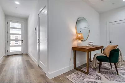 631 N Tyler Street #202, Dallas, TX 75208 - Photo 4