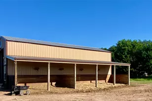 405 County Rd 1264, Whitesboro, TX 76273 - Photo 32
