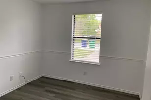 203 W Willow St, Sanger, TX 76266 - Photo 6