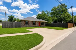 203 W Willow St, Sanger, TX 76266 - Photo 16