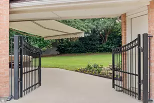 716 Mockingbird Ct, Crowley, TX 76036 - Photo 8