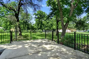 1017 Jarvis Ln, Azle, TX 76020 - Photo 14