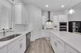 336 Cowling Dr, Little Elm, TX 75068 - Photo 10