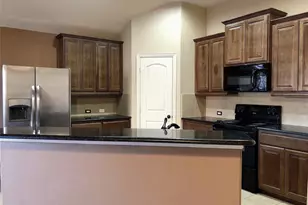 1414 Thibodaux Dr, Greenville, TX 75402 - Photo 6