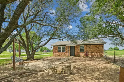 2762 W Highway 199, Springtown, TX 76082 - Photo 6