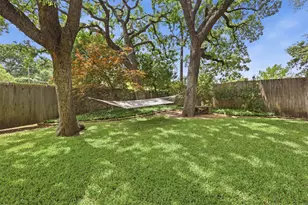 1902 Red Cypress Ct, Arlington, TX 76012 - Photo 28