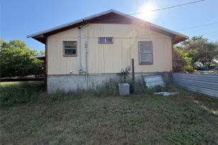 111 Four Feathers, Whitney, TX 76692 - Photo 10