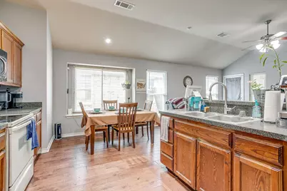 3321 Royal Crest Drive, Fort Worth, TX 76140 - Photo 14