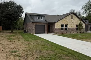5617 De Cory Rd, Fort Worth, TX 76134 - Photo 4