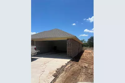 413 Conway Street, Lacy Lakeview, TX 76705 - Photo 2