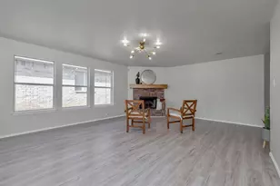 1037 Triple Crown Dr, Fort Worth, TX 76179 - Photo 8