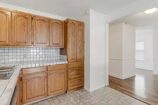 14025 Janwood Ln, Farmers Branch, TX 75234 - Photo 12
