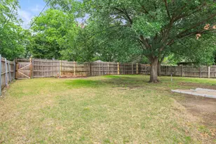 14025 Janwood Ln, Farmers Branch, TX 75234 - Photo 4