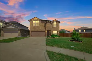 213 Jockey Ct, Ponder, TX 76259 - Photo 4