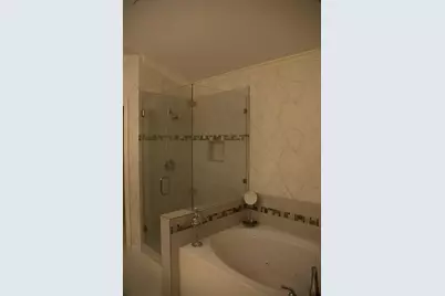 7702 Brookview Court, Irving, TX 75063 - Photo 8