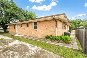 11038 Wyatt St, Dallas, TX 75218 - Photo 26