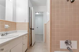 11038 Wyatt St, Dallas, TX 75218 - Photo 22