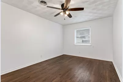 11038 Wyatt Street, Dallas, TX 75218 - Photo 18