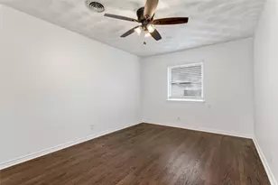 11038 Wyatt St, Dallas, TX 75218 - Photo 18