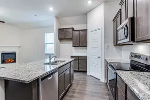 123 Lakeview Cir, Pilot Point, TX 76258 - Photo 18