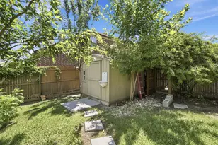 217 Nocona Dr, Waxahachie, TX 75165 - Photo 28