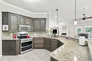 217 Nocona Dr, Waxahachie, TX 75165 - Photo 14