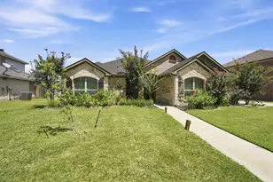 217 Nocona Dr, Waxahachie, TX 75165 - Photo 4