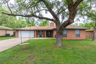 1034 Piedmont Dr, Abilene, TX 79601 - Photo 2