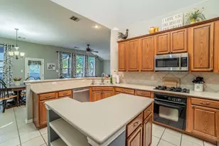 1620 Creekside Dr, Corinth, TX 76210 - Photo 8