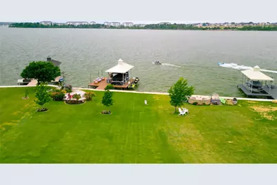 2213 Windjammer Way, Rowlett, TX 75088 - Photo 4