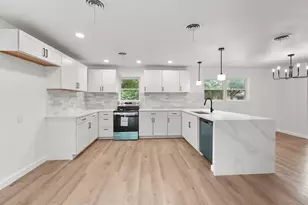 861 Woodcrest Dr, Hurst, TX 76053 - Photo 1