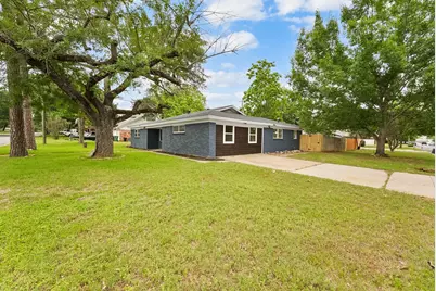 861 Woodcrest Drive, Hurst, TX 76053 - Photo 6