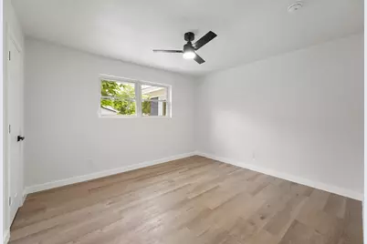 861 Woodcrest Drive, Hurst, TX 76053 - Photo 8