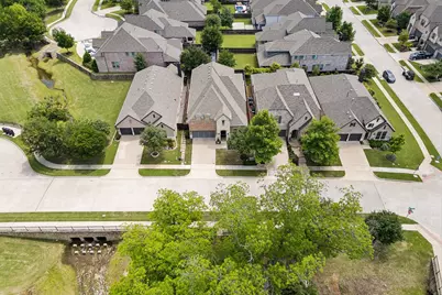 2305 Leslie Lane, McKinney, TX 75072 - Photo 4
