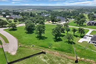 301 Pidgeon Ln, Weatherford, TX 76087 - Photo 1